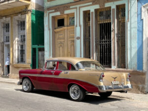 BATW Cuba Car matches door